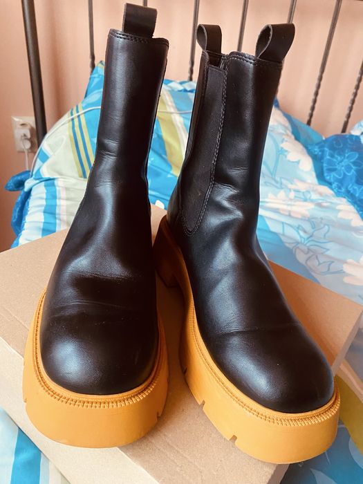 Mango Chelsea боти с масивна подметка