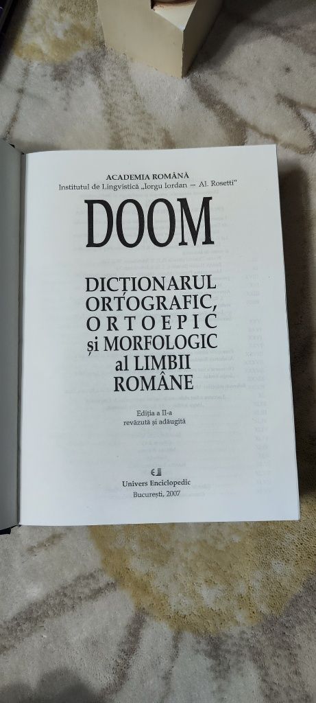 Vând dicționarul ortografic ortoepic și morfologic al limbii romane