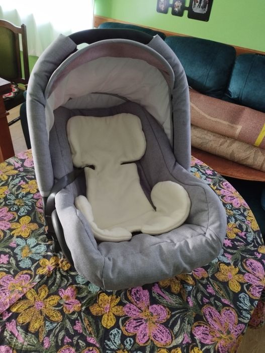 Бебешка количка Lorelli Mia 3 в 1