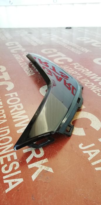 Лява лайстна за предна броня Audi Q4 E-tron 2020-2024