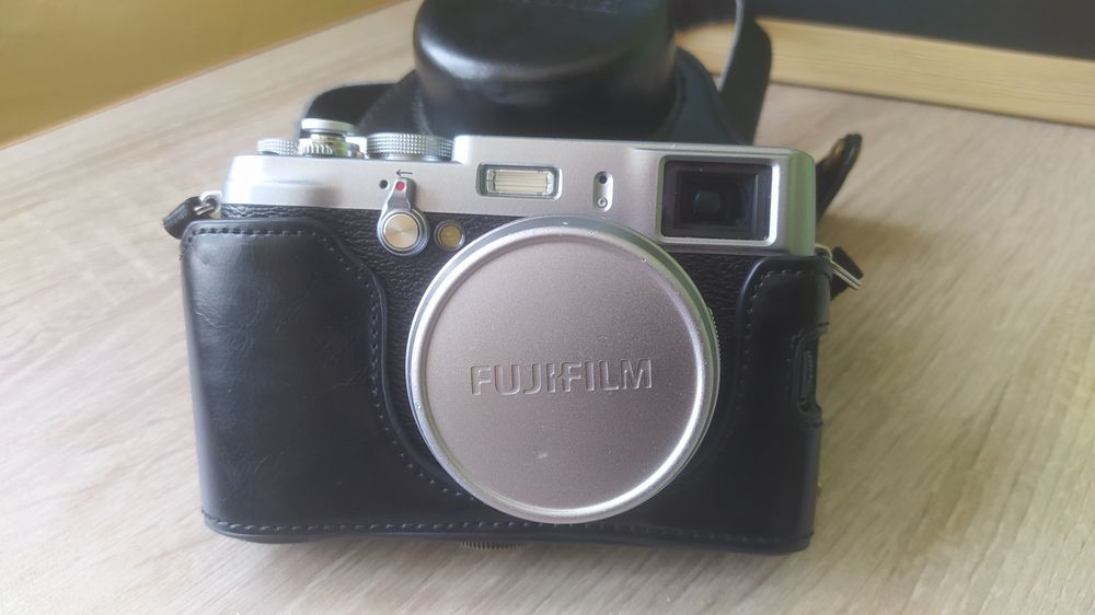 Fujifilm X100s компактен фотоапарат за напреднали