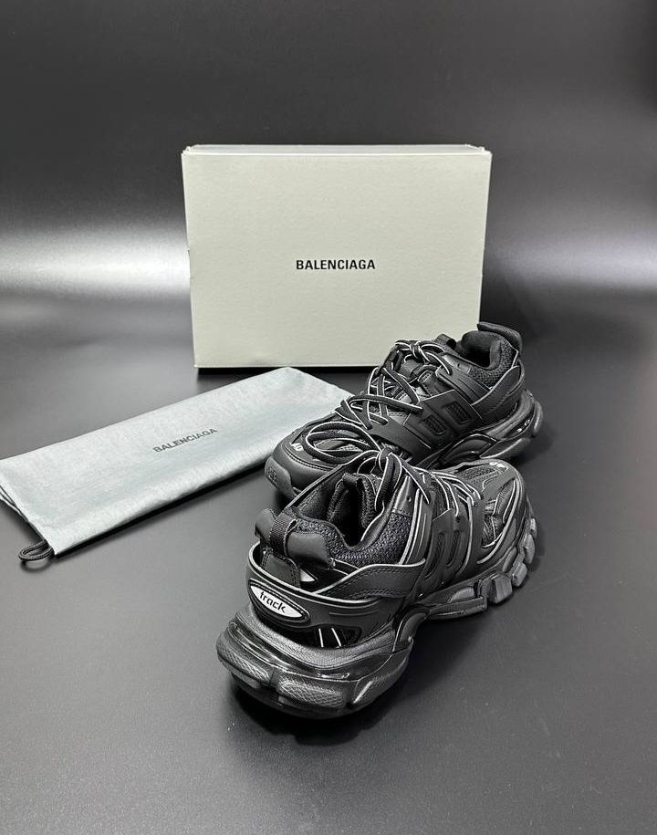 Унисекс Balenciaga truck