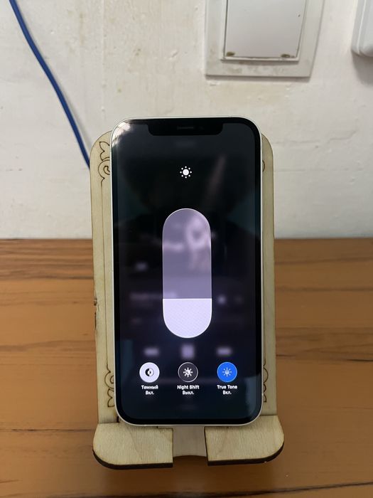 Iphone 12 продается