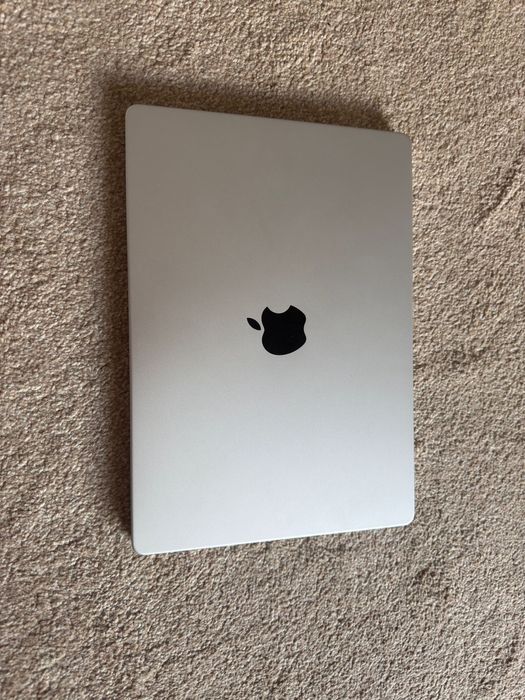 Laptop macbook pro m3 2023