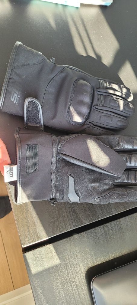 Manusi moto iarna