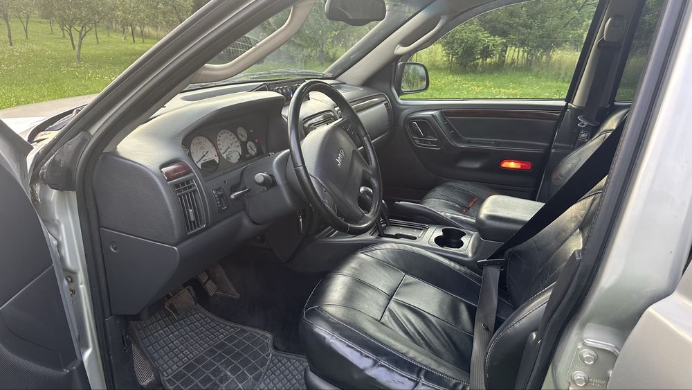 Se vinde Jeep Grand Cherokee