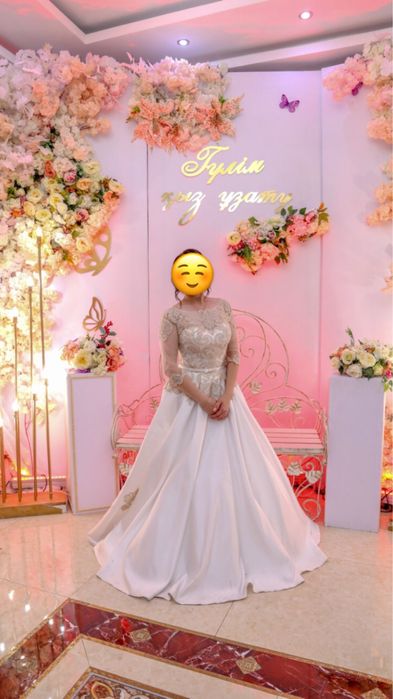 Свадебное платье