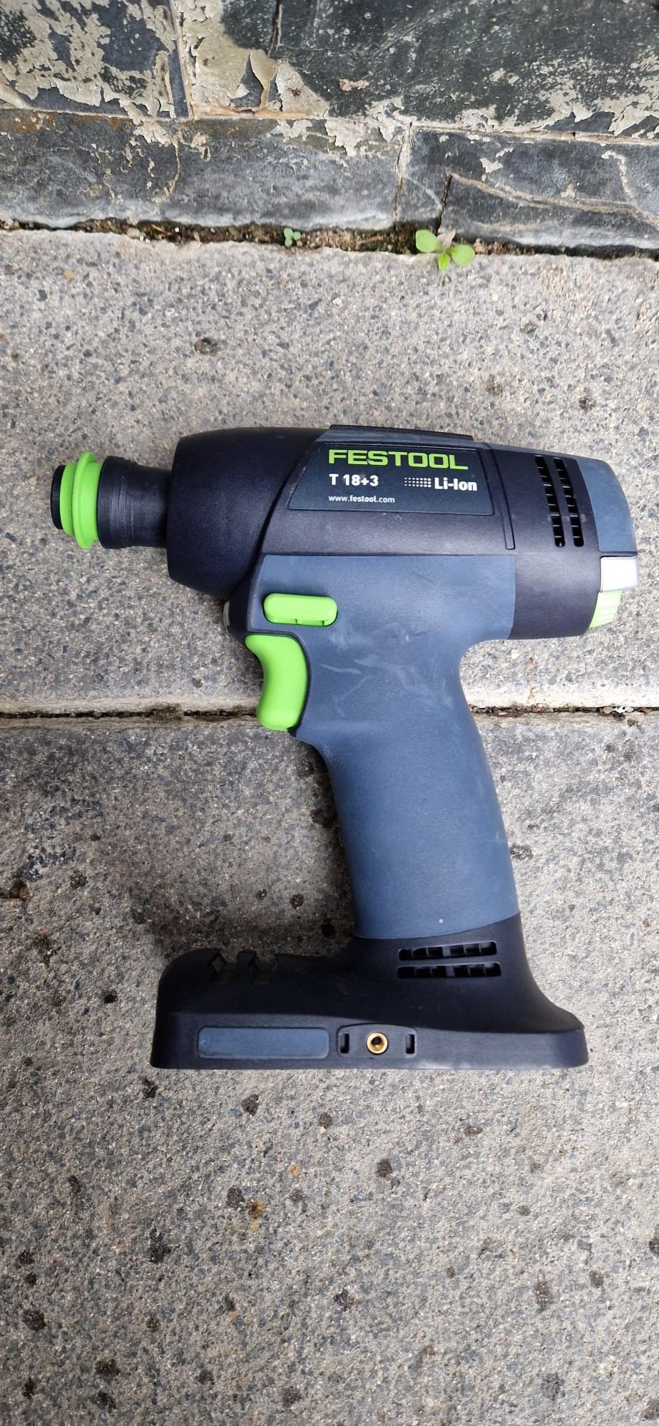 Festool autofiletanta nouă