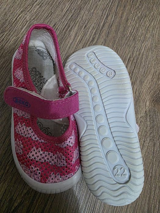 Детски сандали н.22, 23