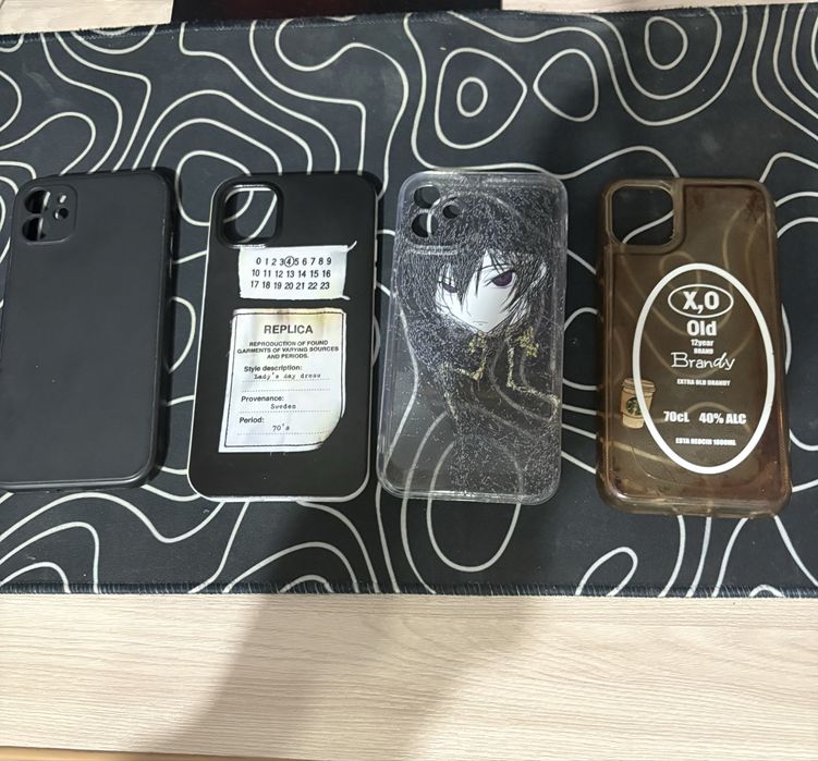 Продам чехлы на Iphone 11. Каждый по 1к