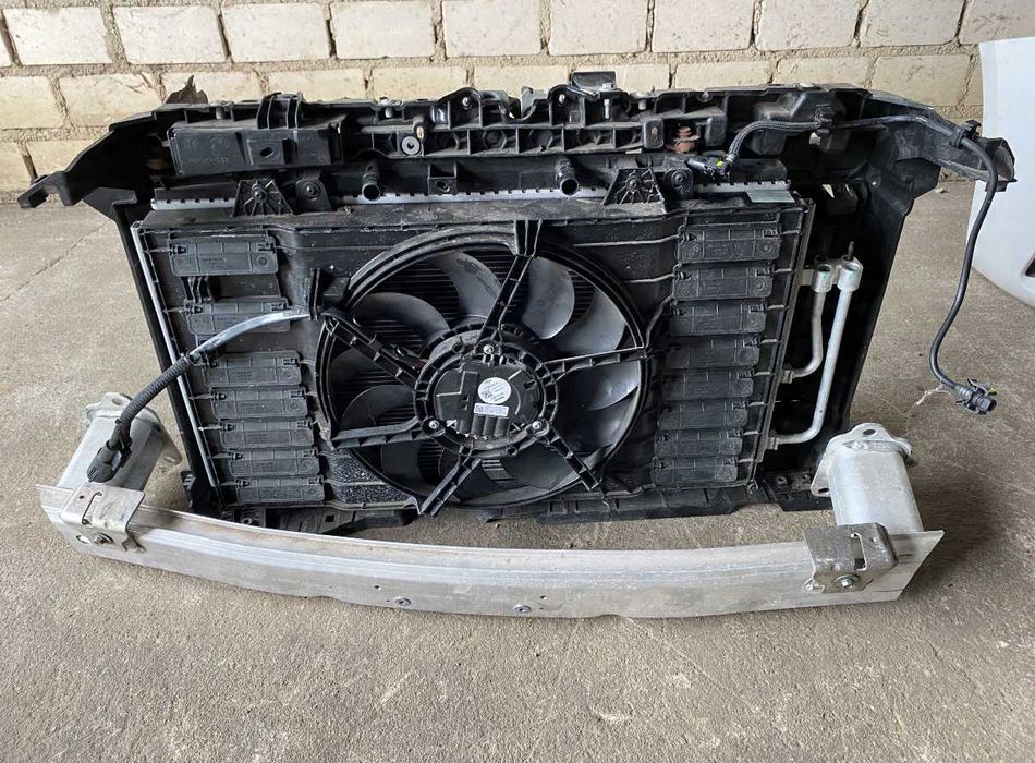 Opel Corsa F elektrik Предница комплект