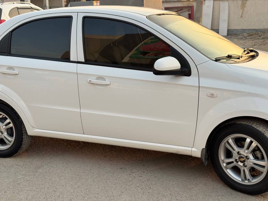 Nexia 3 sotiladi holati ideal