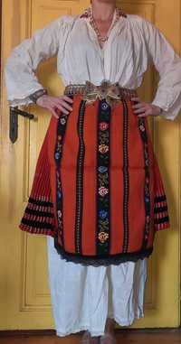 Автентична носия от Северозспадна България