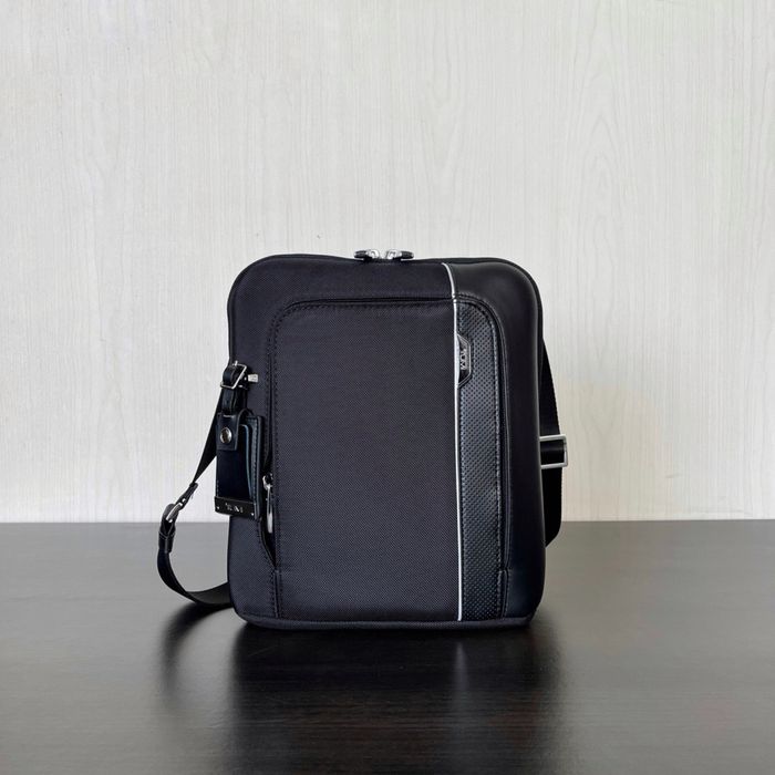 Сумка мужская TUMI Arrivé Olten