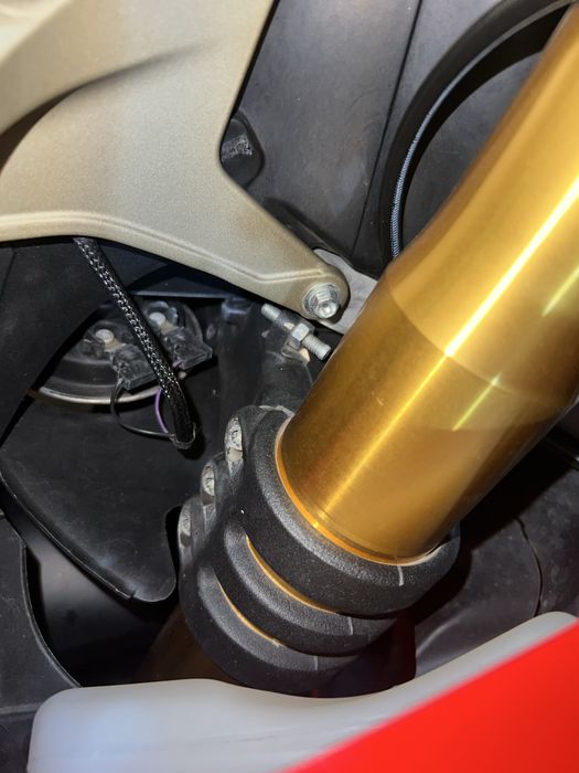 Se vinde Ducati Panigale V4S