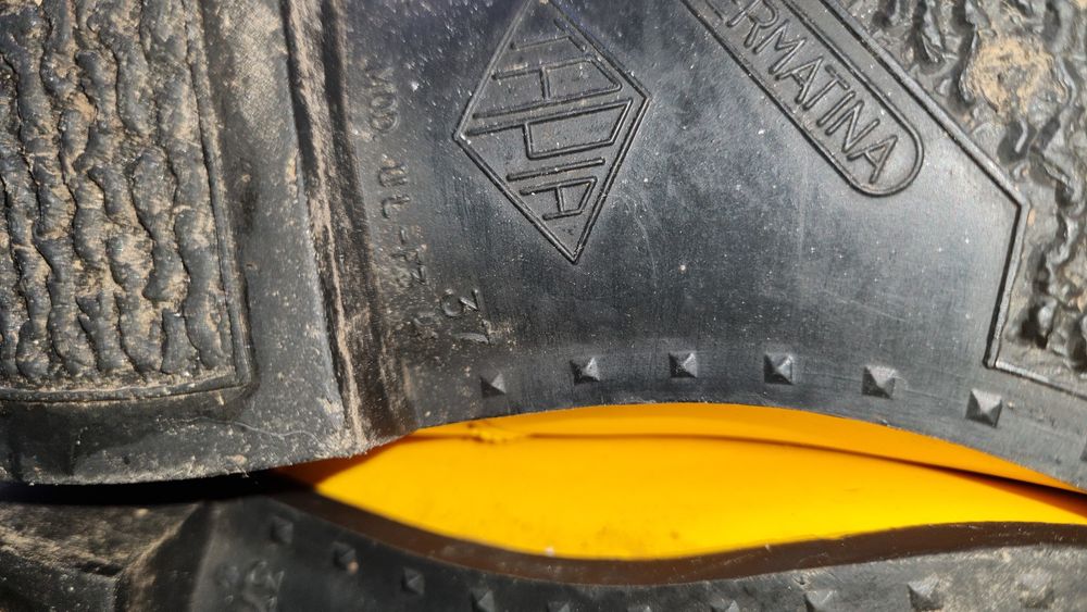 Cizme de guma Dermatina nr 37 , anii 70 80, comunism, colectie