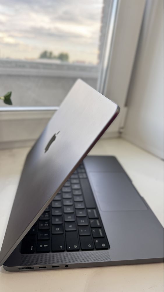 Apple MacBook Pro 14