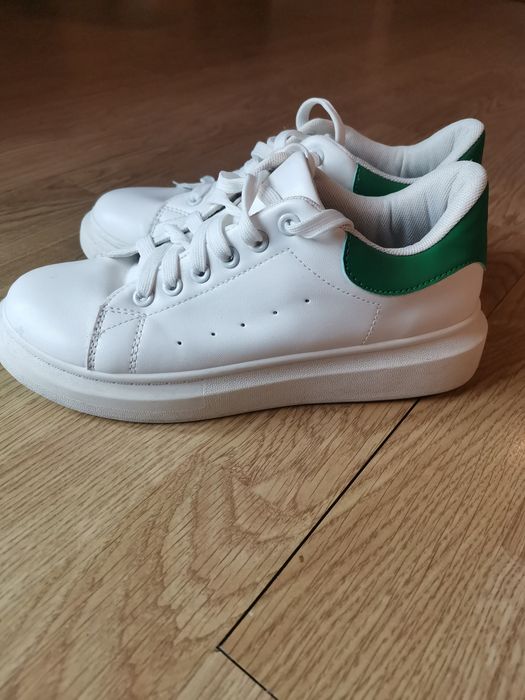 Adidas Cropp, adidas alb