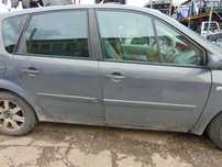 Usa Renault Scenic 2 Usi stanga dreapta fata spate dezmembrez scenic2