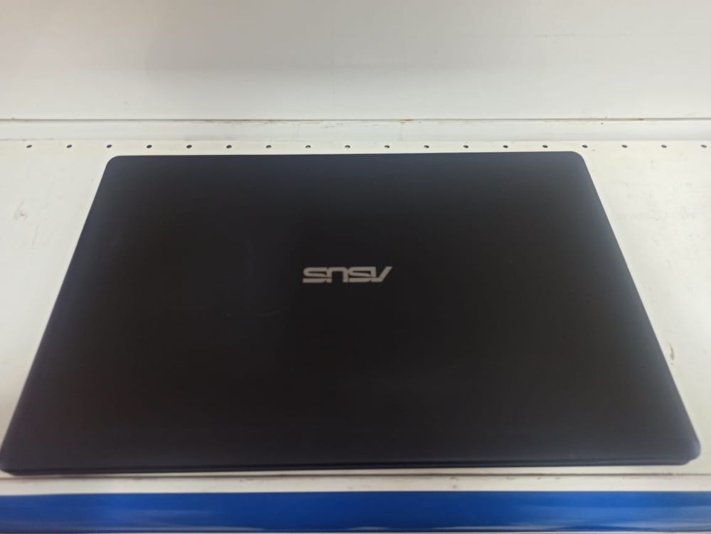 Ноутбук для работы и учебы Asus X552