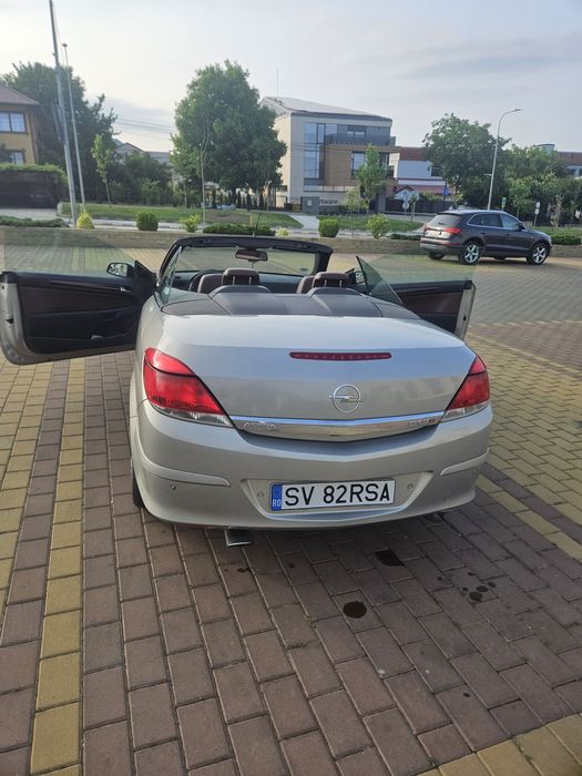 Opel astra h twintop