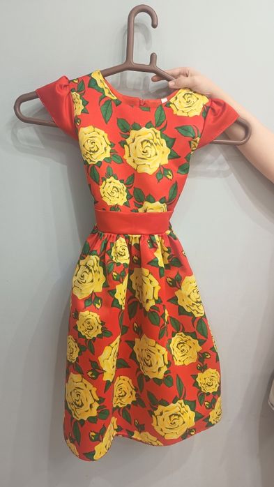 Платья праздничные детские