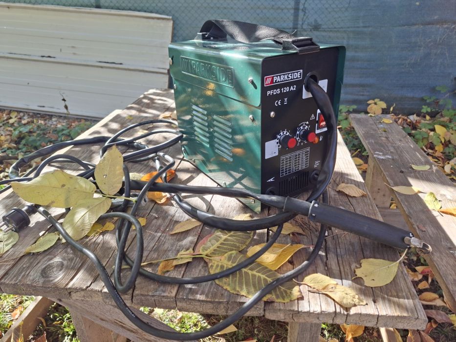 Aparat sududra cu sarma plina Parkside.