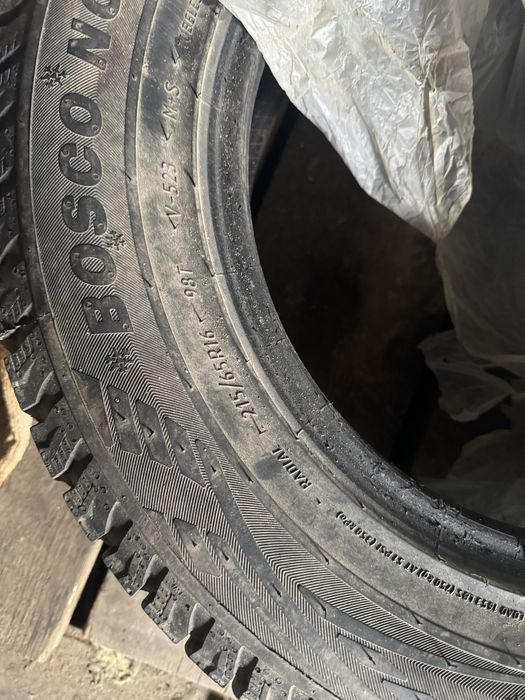 Резина зимняя шипы viatti б/у