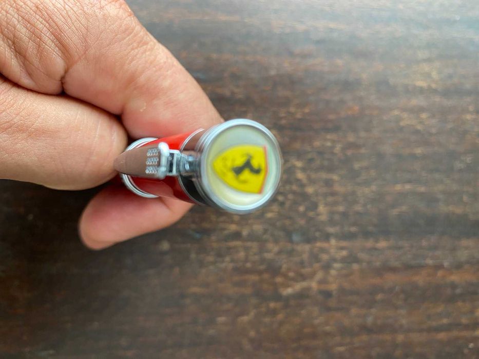 Химикал Ferrari и писец Rare Lamy