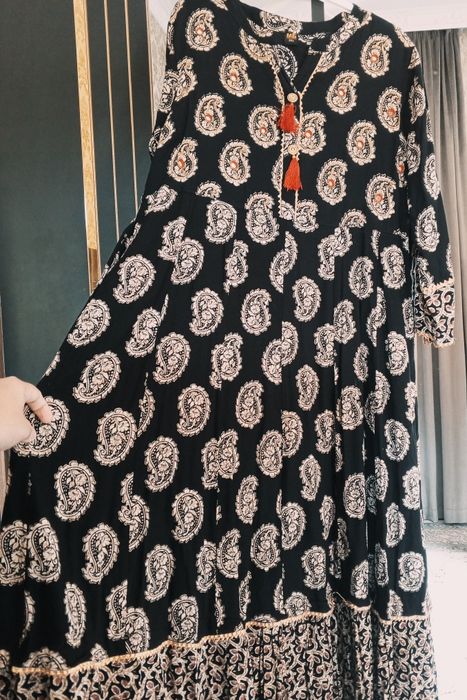 Yangi qora rangli didli ayollar ko‘ylagi — hech kiyinilmagan!