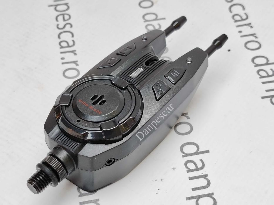 Set 4 Avertizori cu Statie Wind Blade D5-W cu snag bar si lumina vaghe