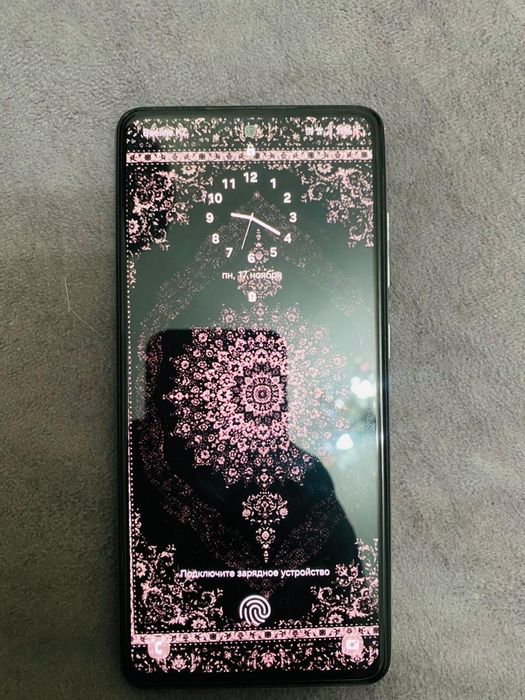 Samsung A52 в идеалном состояния памят 128гб.