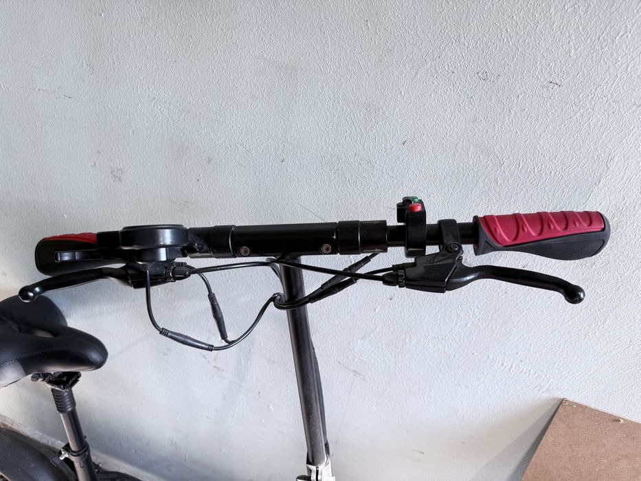 Продавам тротинетка Sikon със седалка 35км - 700лв