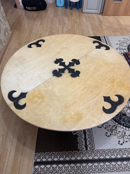 Аренда жер стол круглый на 10-12 человек