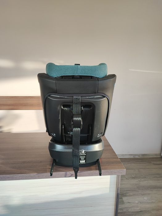 детско столче за кола с изофикс