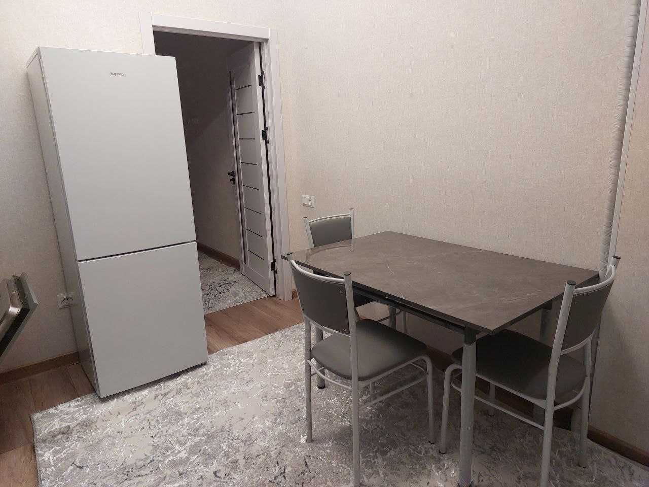 Сдается 3-комнатная квартира в Яшнабадском р-не, о-р – метро Дӯстлик.