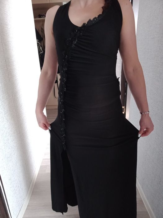 Продам вечернее платья в пол