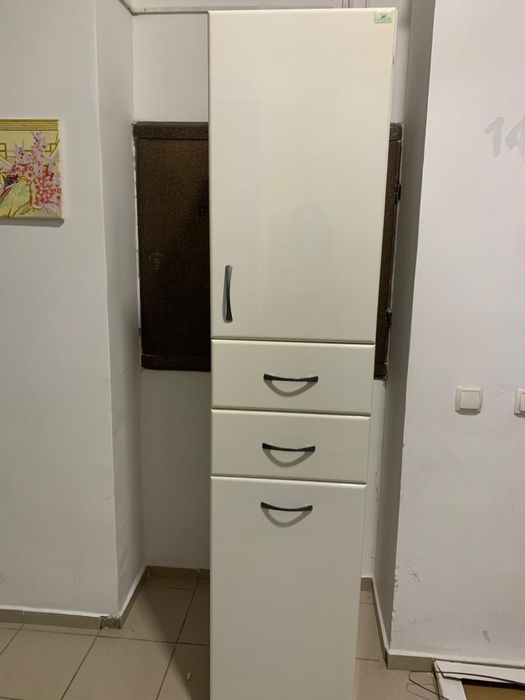 Продам шкаф в ванную
