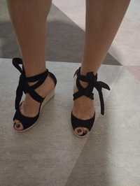 Sandale cu platforma negre