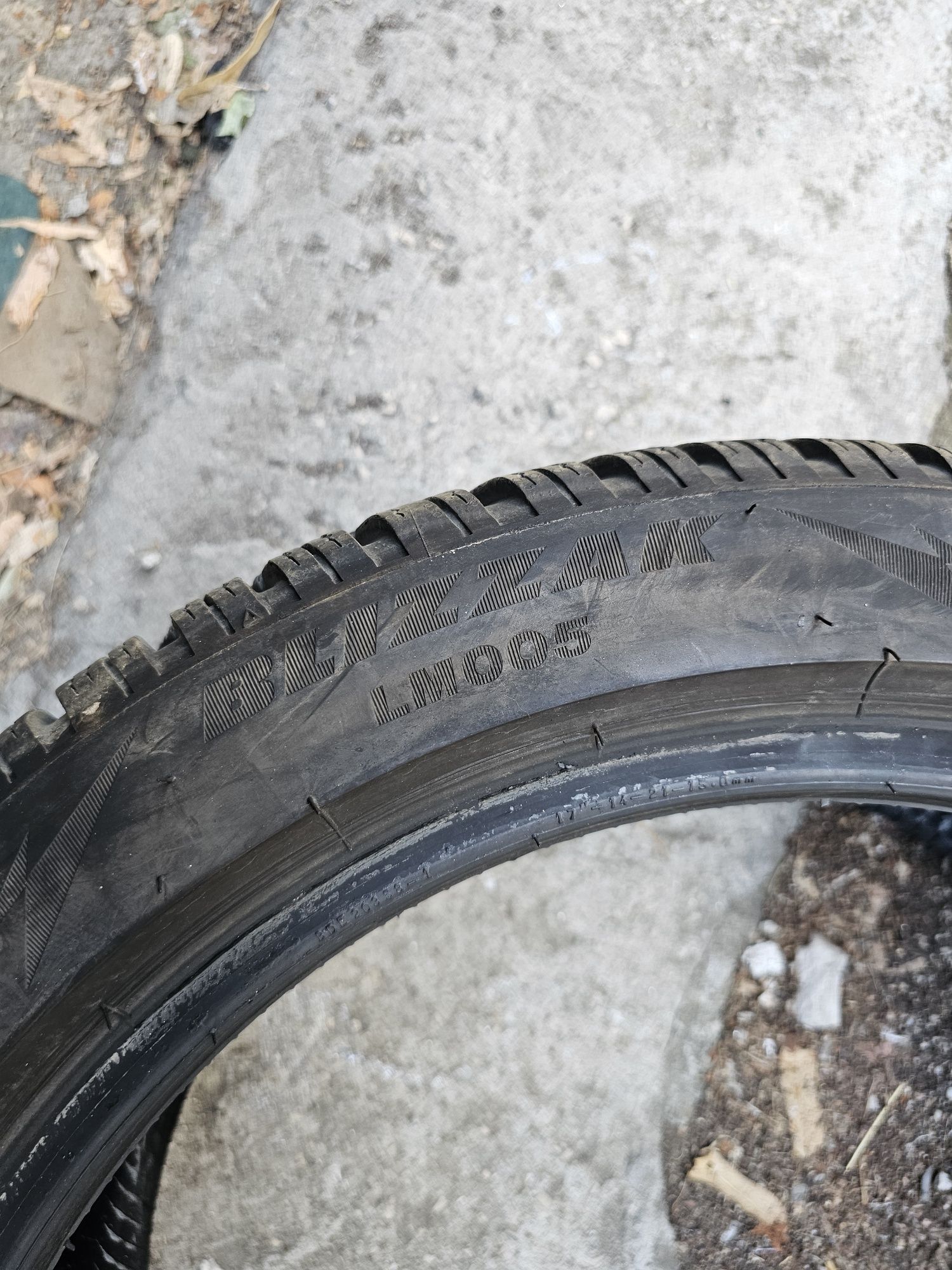 Гуми Bridgestone Blizzak LM005 225/45/17