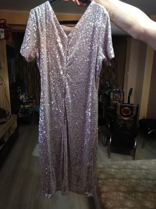 Официална рокля 46 размер