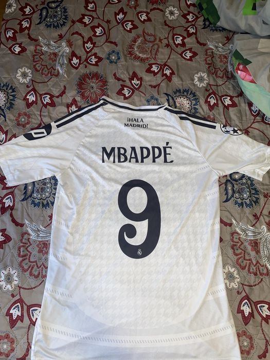 Tricou Real Madrid nr.9 Mbappe nou fara eticheta