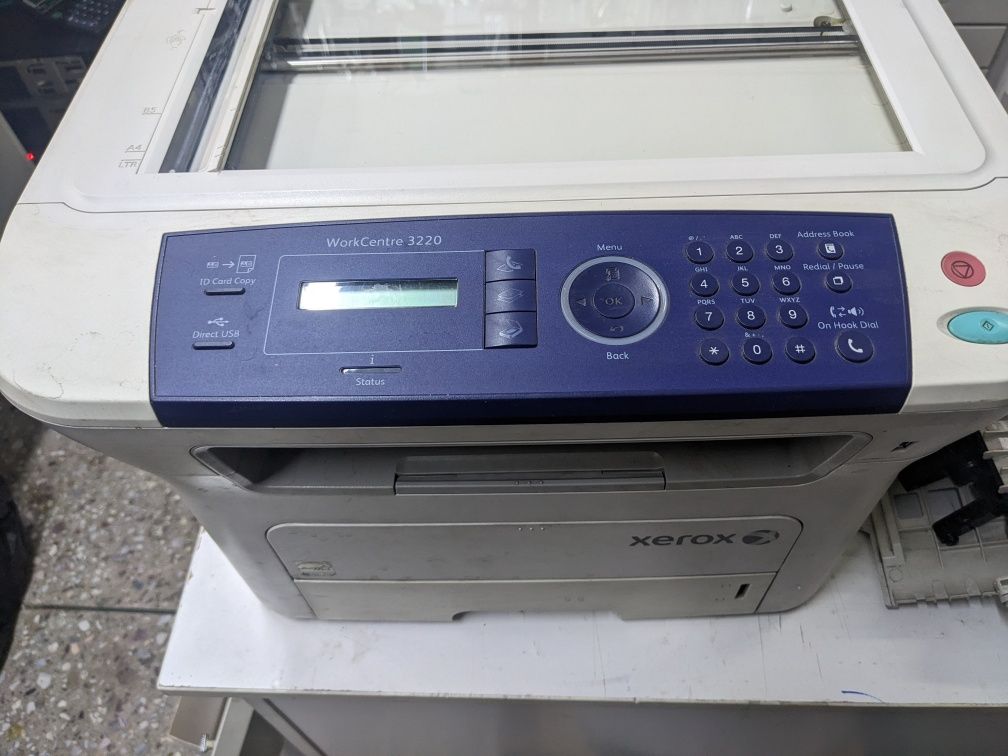 Продам принтер мфу Xerox 3220