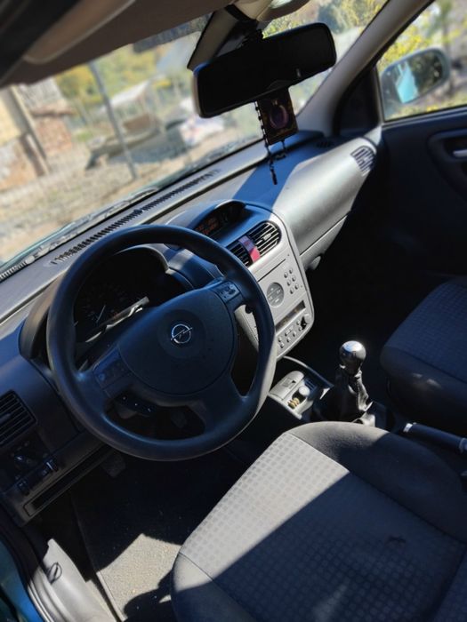 OPEL.KORSA C.2004g 1.2 бензин