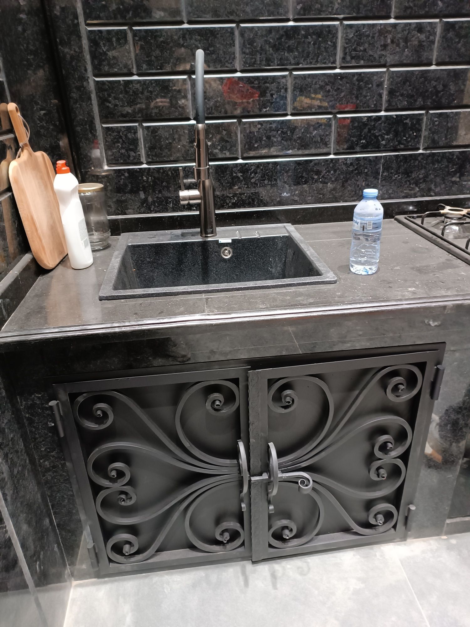 Kantramarka pechkalarga dekarativ obshivka metal zabor jalyuzi parapet