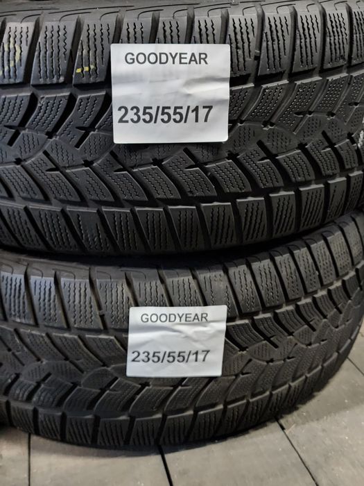 Anvelope 235 55 17 Goodyear și Semperit.