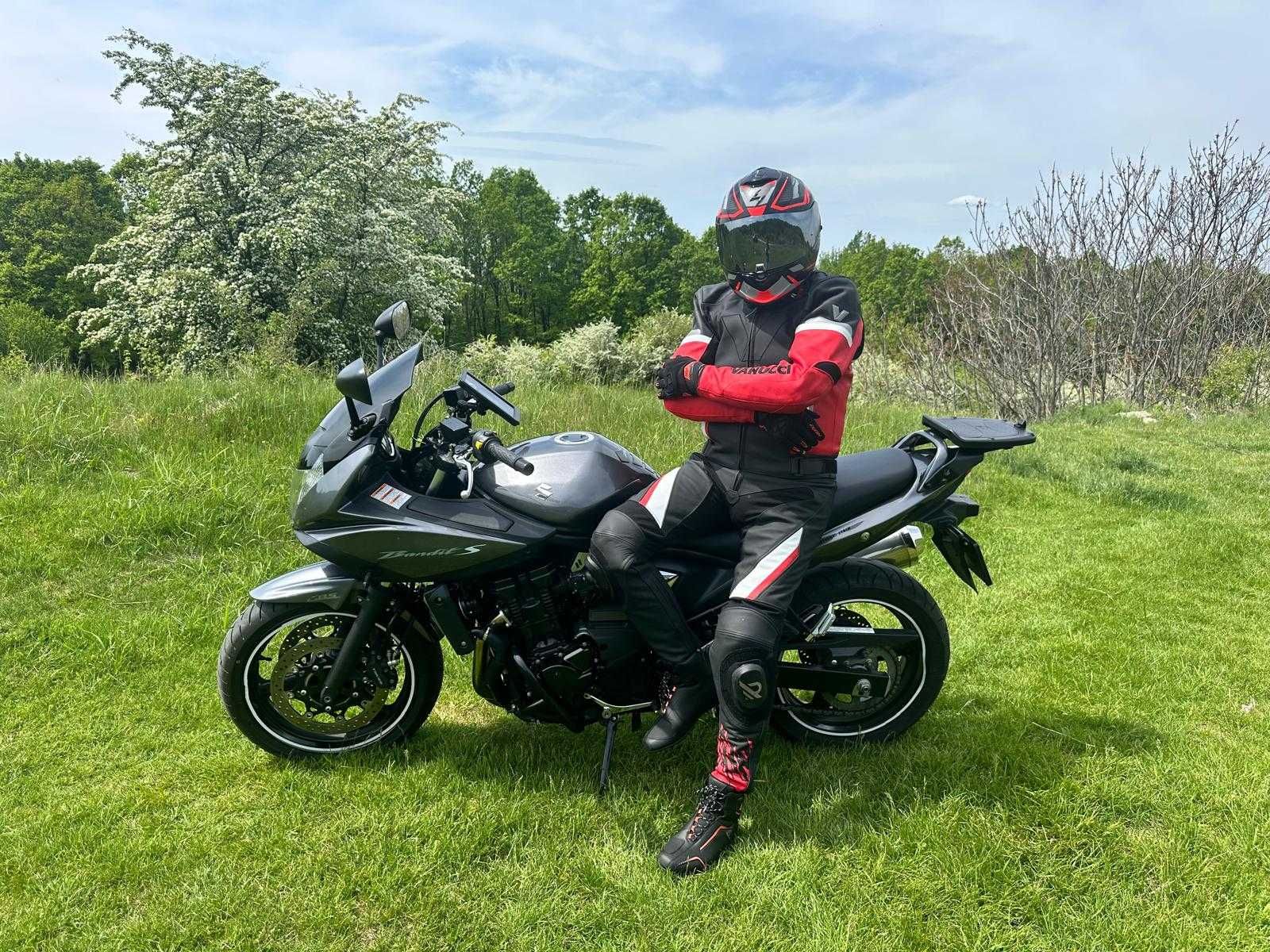 Suzuki / GSF650SA / WVCZ 7 / AN  14.06.2011 ,656 cm )