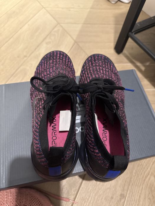 Дамски маратонки NIKE 38 номер