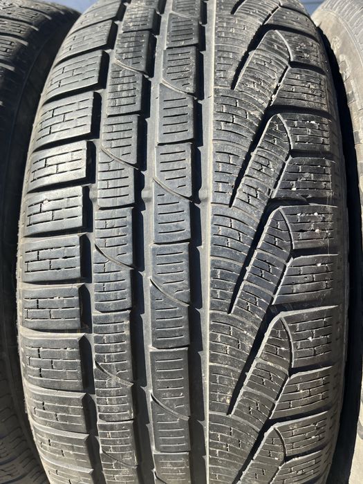 4 бр. зимни гуми 225/45/18 Pirelli RSC 5,5-6 mm DOT 3314