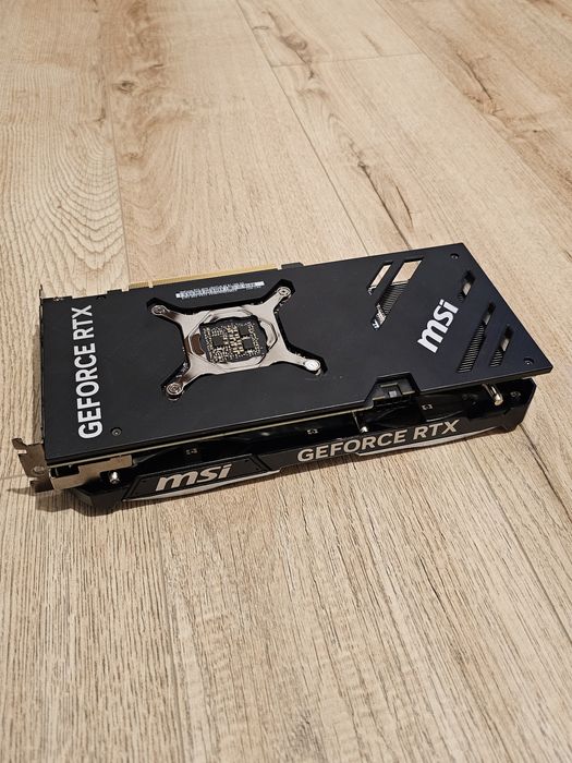 Placă video nVidia RTX 4070 12gb MSI